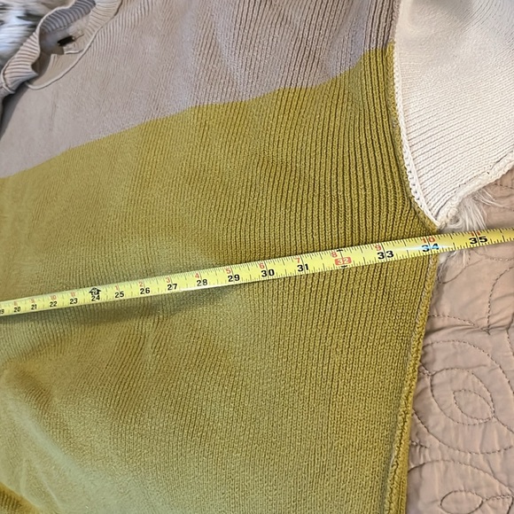Free People Oversized Chartreuse Cream Tan Colorblock Crew Neck Sweater Sz M - Picture 10 of 11